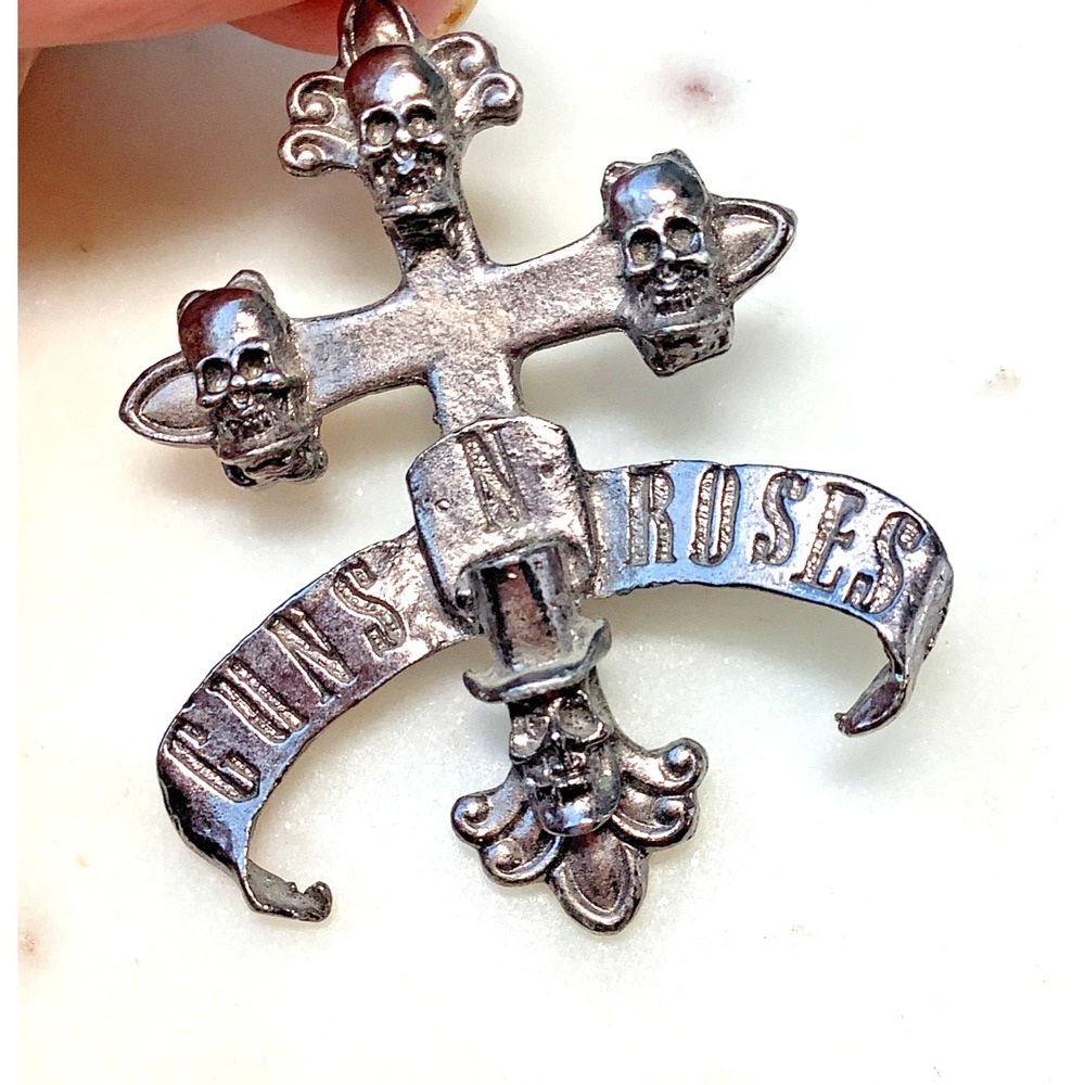 Vintage Guns N' Roses Vintage Cross Skulls Pendant